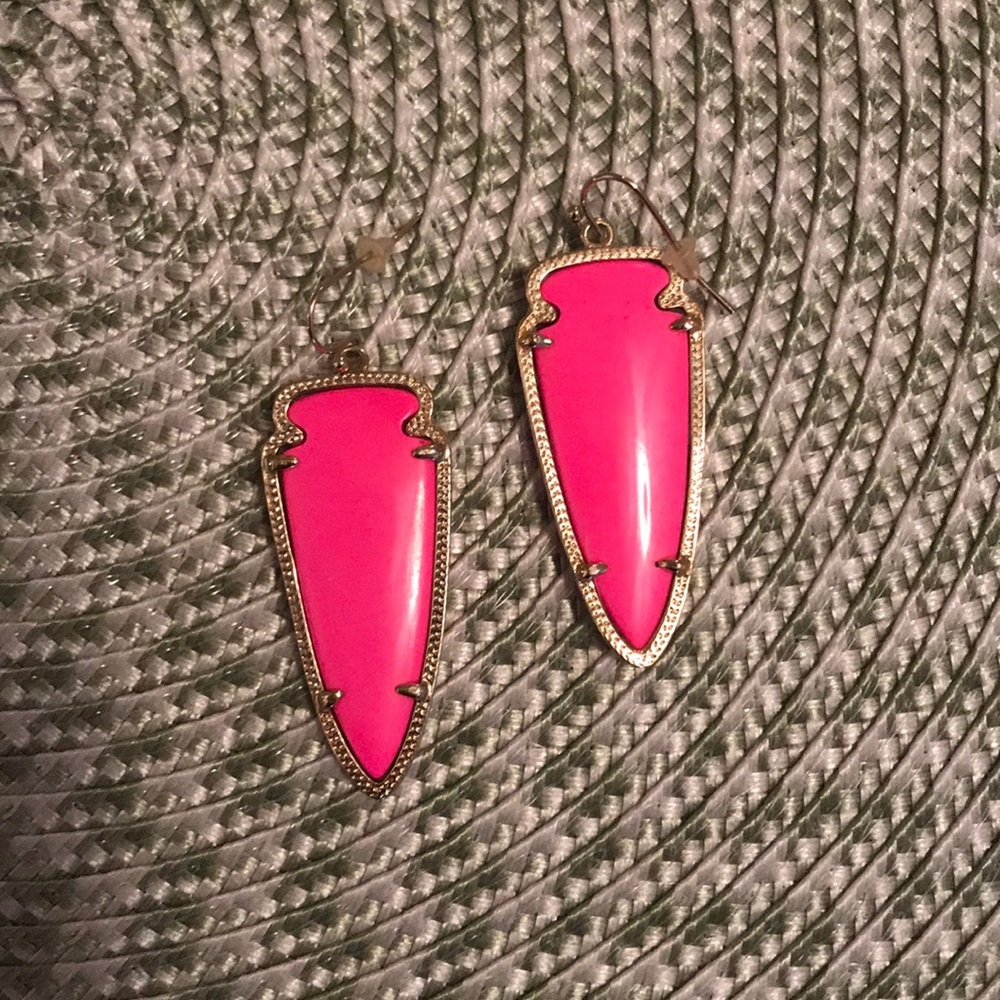 Authentic neon pink Kendra Scott Skylar earrings